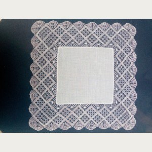 PA&Ntilde;UELO DE ENCAJE DE BOLILLOS