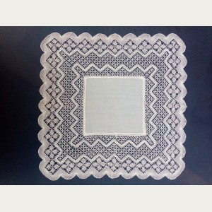 PA&Ntilde;UELO DE ENCAJE DE BOLILLOS